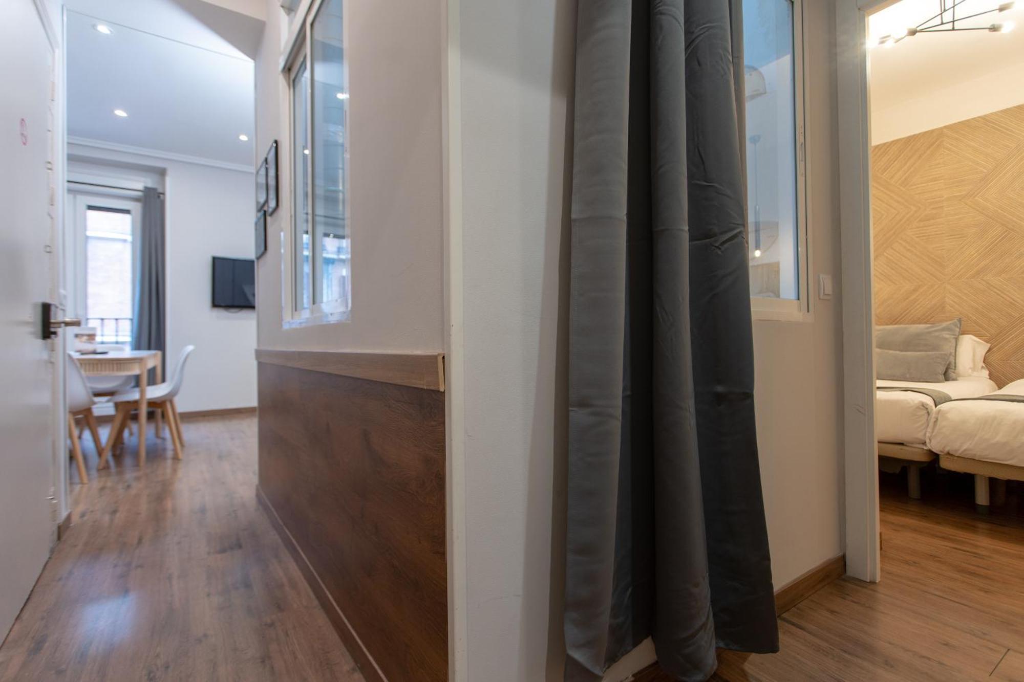Apartamentos Nickel Madrid Exterior photo